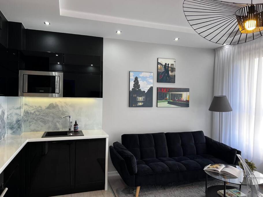 Europa22 "Apartament Delux" Z Wanna - Centrum Miasta Z Widokiem Na Staw Tomaszów Mazowiecki Extérieur photo