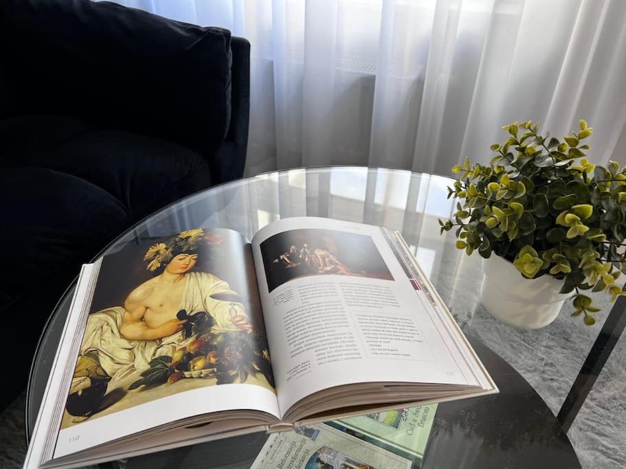 Europa22 "Apartament Delux" Z Wanna - Centrum Miasta Z Widokiem Na Staw Tomaszów Mazowiecki Extérieur photo