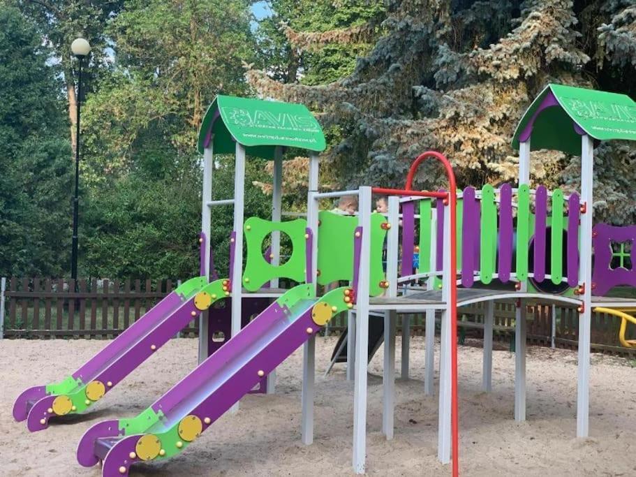 Europa22 "Apartament Delux" Z Wanna - Centrum Miasta Z Widokiem Na Staw Tomaszów Mazowiecki Extérieur photo